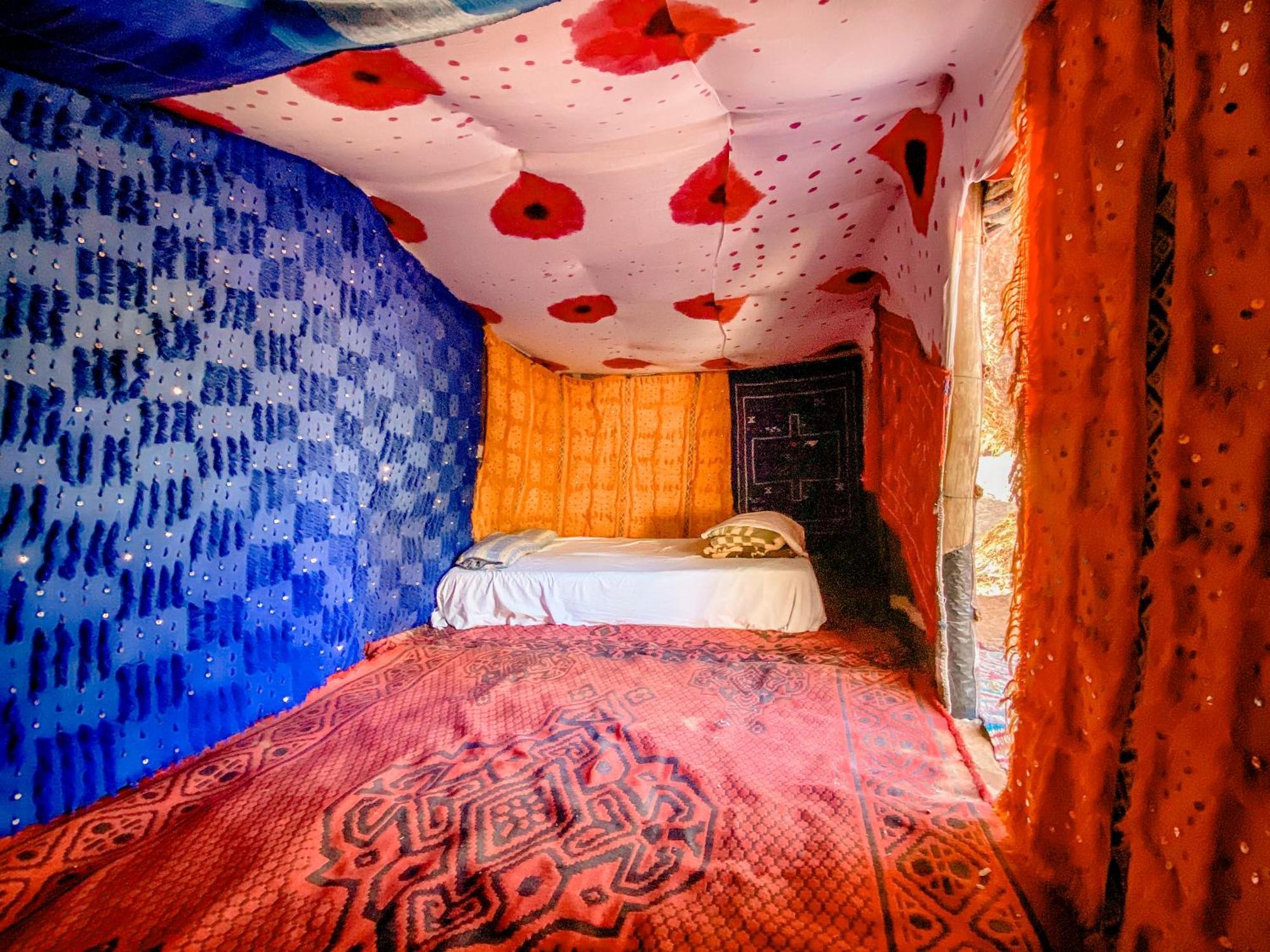 Oasis Desert Camp Obira Luxury tent Merzouga